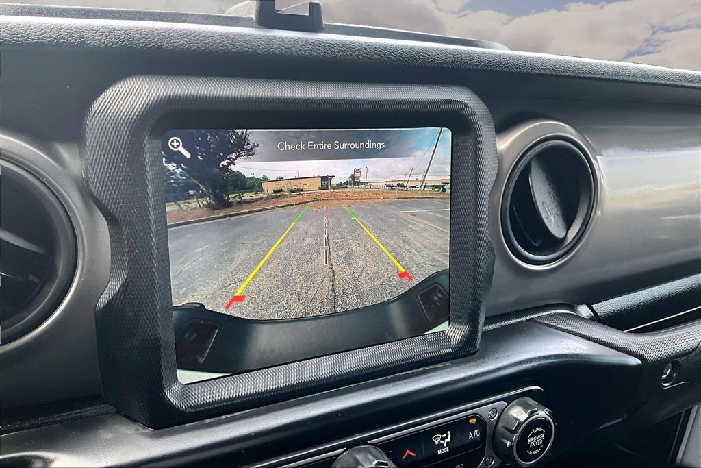 Used 2021 Jeep Gladiator Sport AWD/4WD image 15