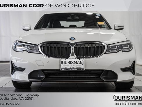 Used 2019 BMW 330i Sedan w/ Driving Assistance Package image 2
