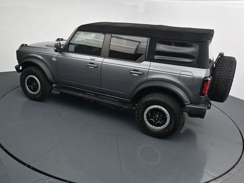 Certified 2023 Ford Bronco Outer Banks w/ Sasquatch Package AWD/4WD image 22