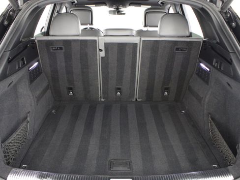 Used 2019 Audi SQ5 Premium Plus w/ Premium Plus Package image 70