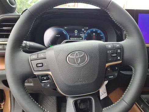 New 2026 Toyota Crown Signia w/ Advanced Technology Package AWD/4WD image 20