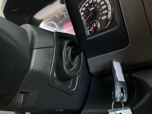 Used 2012 RAM 4500 4x4 Regular Cab w/ Max Tow Pkg image 22