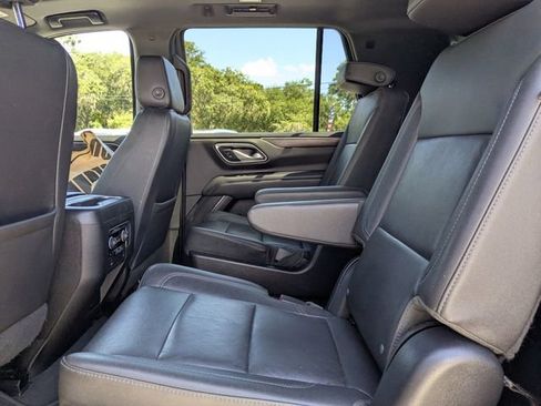 Used 2022 Chevrolet Tahoe LT w/ LT Signature Package image 19