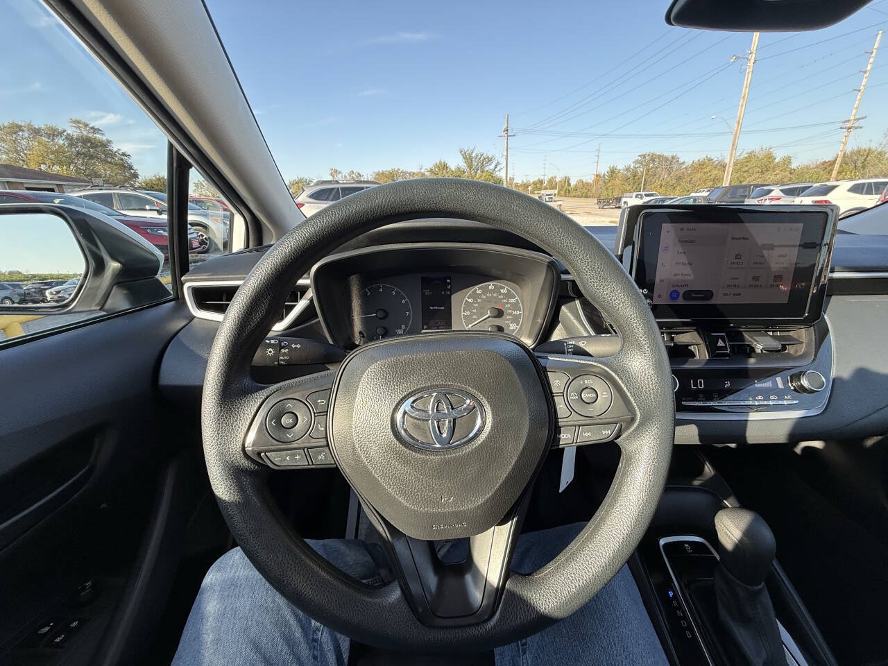 Used 2025 Toyota Corolla LE FWD image 20