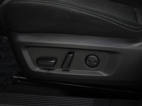 Used 2021 Nissan Rogue SV image 27