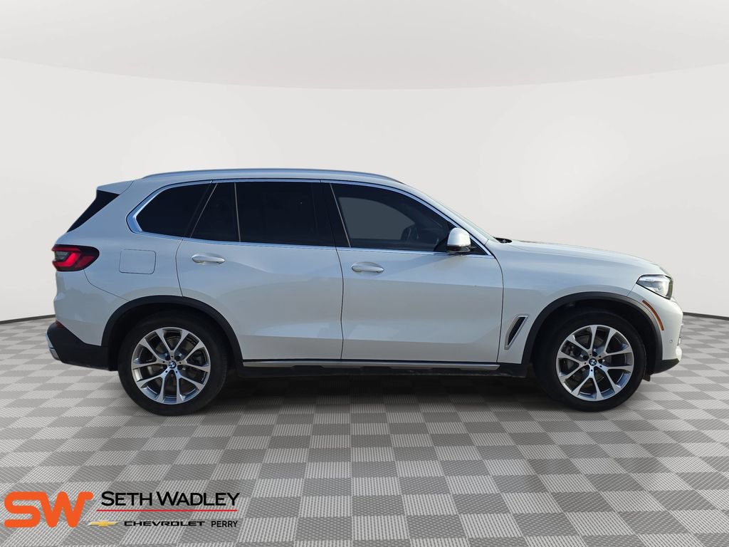 Used 2020 BMW X5 xDrive40i w/ Premium Package AWD/4WD image 2