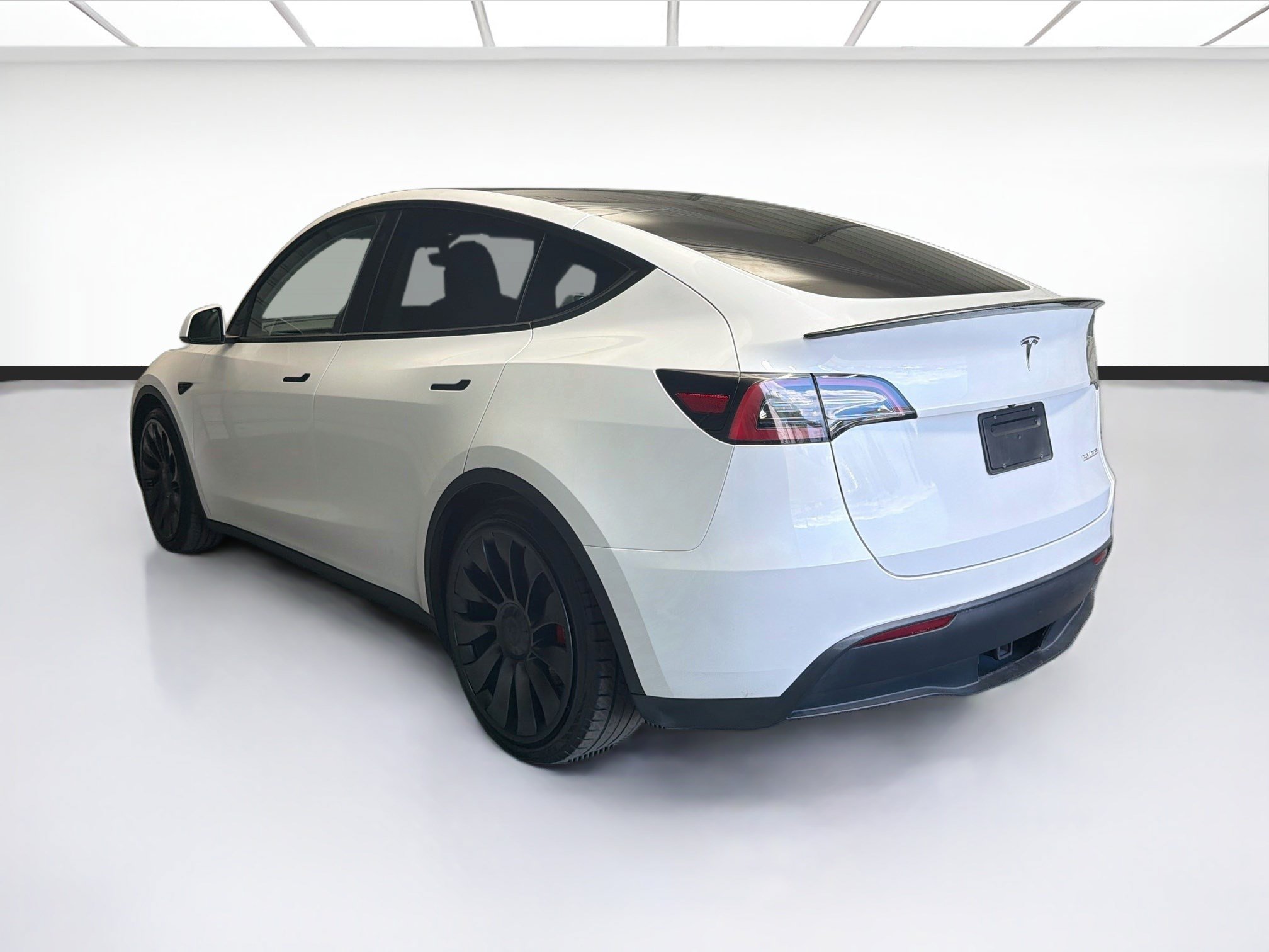 Used 2023 Tesla Model Y Performance AWD/4WD image 6