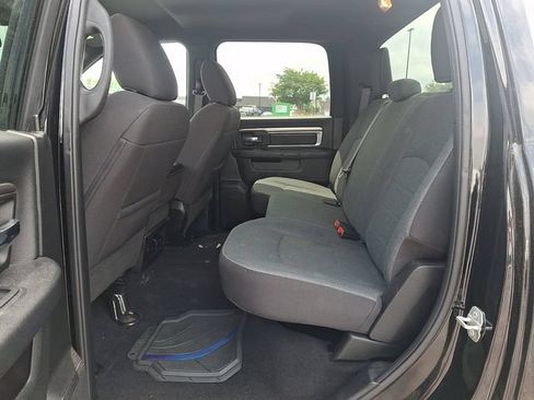 Used 2024 RAM 1500 Warlock AWD/4WD image 10