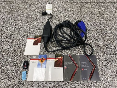 Used 2020 Toyota Prius Prime XLE image 12