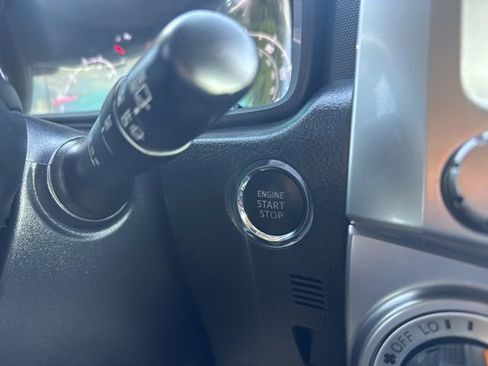 Used 2022 Toyota 4Runner SR5 Premium w/ Moonroof Package RWD image 15