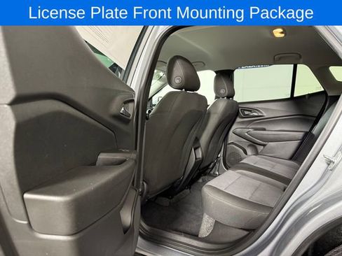 Used 2024 Chevrolet Trax LS w/ LS Convenience Package FWD image 11