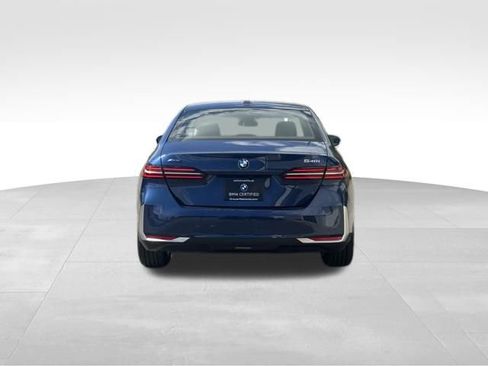 Certified 2025 BMW 540i xDrive w/ Premium Package image 8