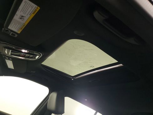 New 2025 Jeep Grand Cherokee Altitude image 29