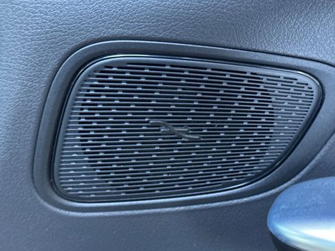 Used 2024 Mercedes-Benz GLC 300 4MATIC image 45