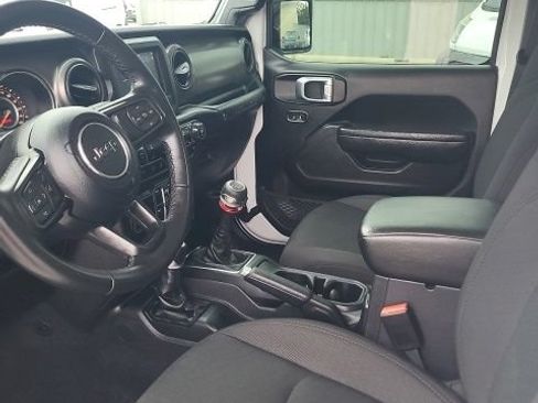 Used 2022 Jeep Wrangler Unlimited Sport AWD/4WD image 18