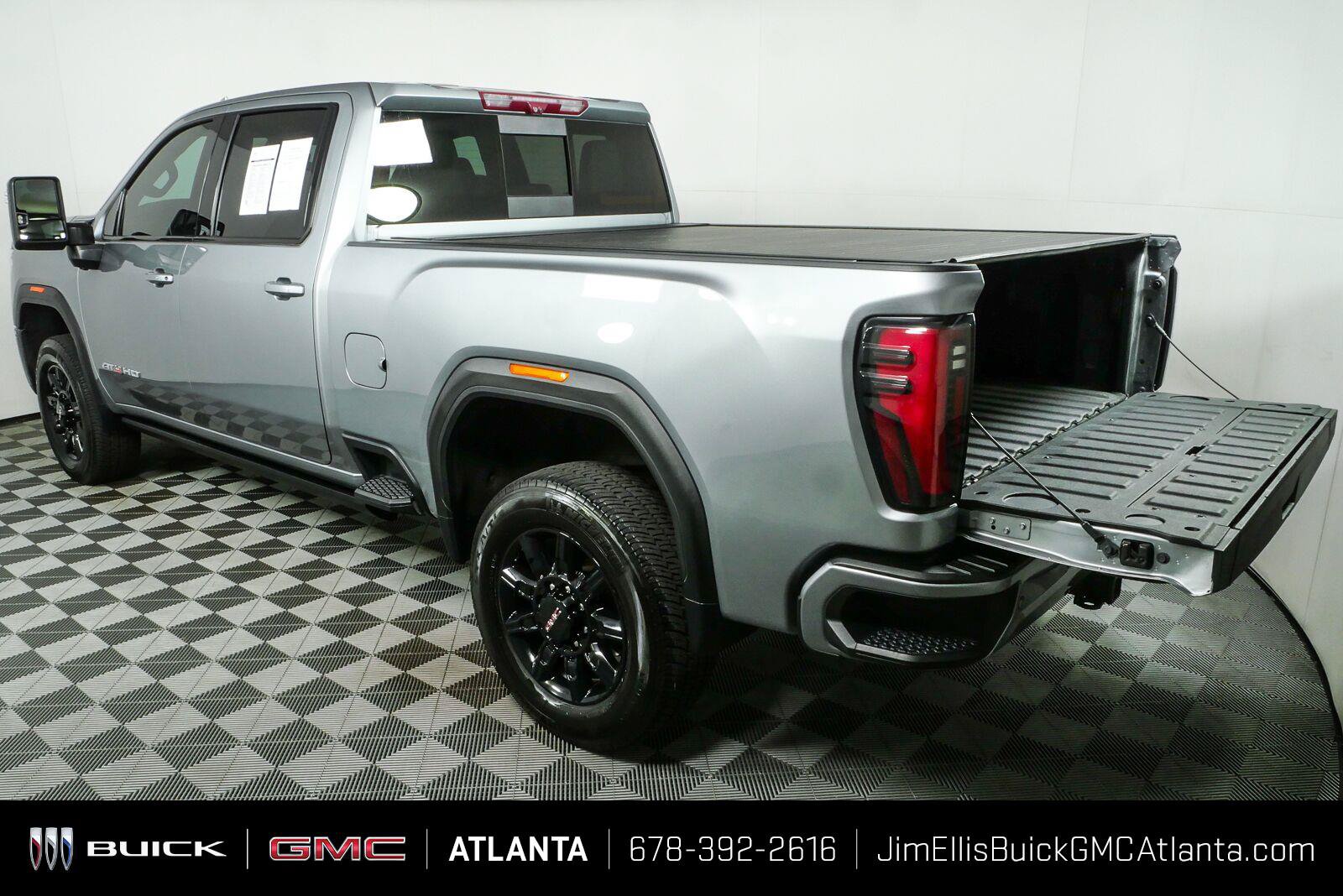 Used 2024 GMC Sierra 2500 AT4 w/ AT4 Premium Plus Package AWD/4WD image 33