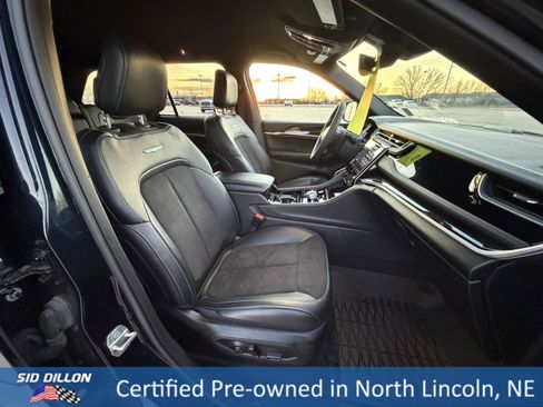 Used 2023 Jeep Grand Cherokee Trailhawk image 21