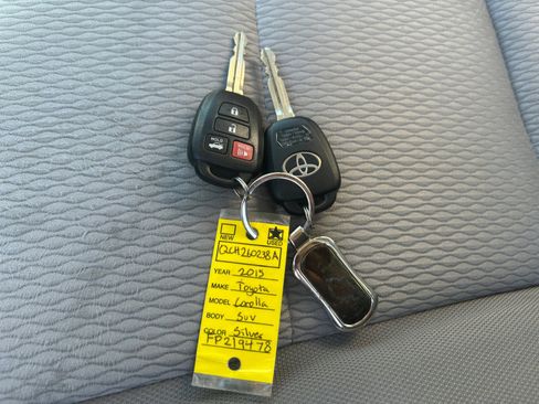 Used 2015 Toyota Corolla L image 29