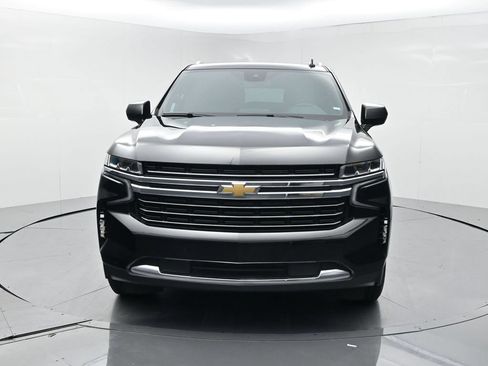 Used 2024 Chevrolet Suburban LT AWD/4WD image 22