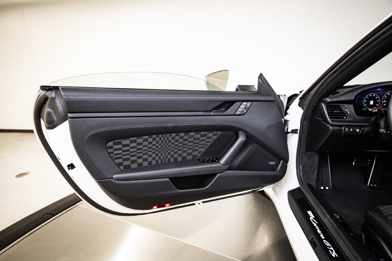 Certified 2026 Porsche 911 Carrera GTS RWD image 23