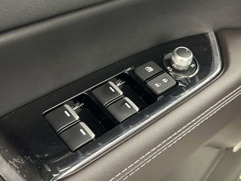Used 2025 MAZDA CX-5 Signature image 15