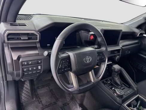 Certified 2025 Toyota 4Runner TRD Off-Road AWD/4WD image 10