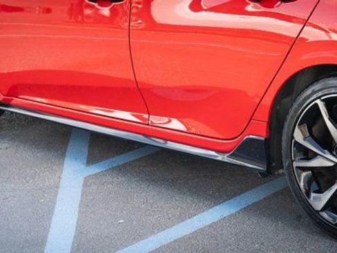 Used 2017 Honda Civic Sport image 15