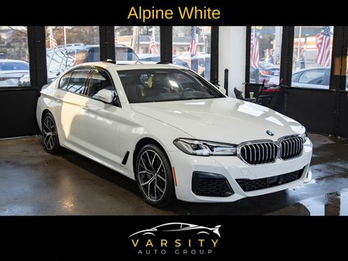 Used 2021 BMW 540i w/ Executive Package RWD image 3