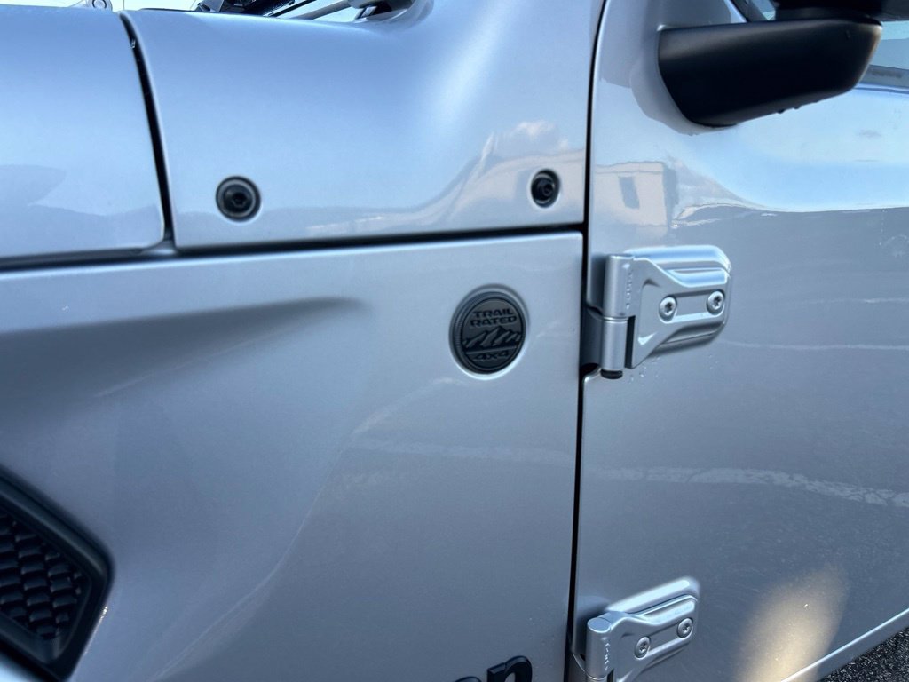 Used 2022 Jeep Gladiator Sport AWD/4WD image 20