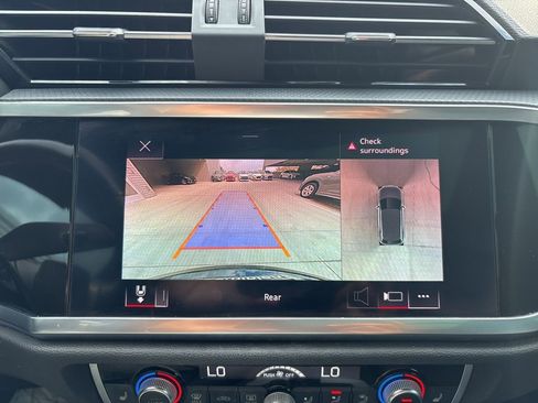 Used 2022 Audi Q3 2.0T Premium Plus image 24