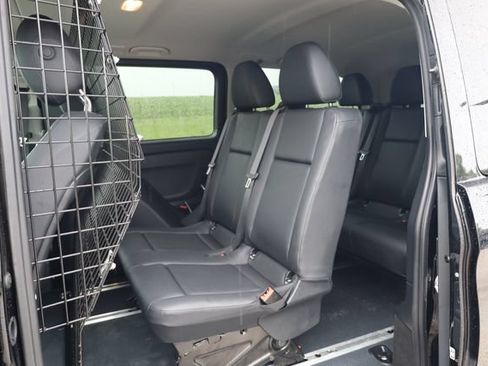 Used 2023 Mercedes-Benz Metris Passenger image 19