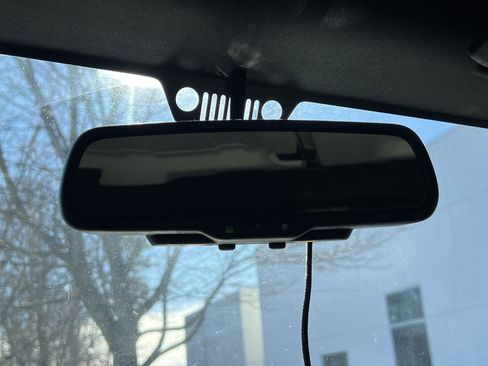 Used 2018 Jeep Wrangler Unlimited Rubicon image 29