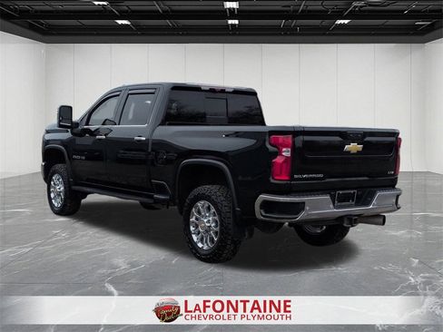 Used 2024 Chevrolet Silverado 2500 LTZ w/ LTZ Premium Package image 6