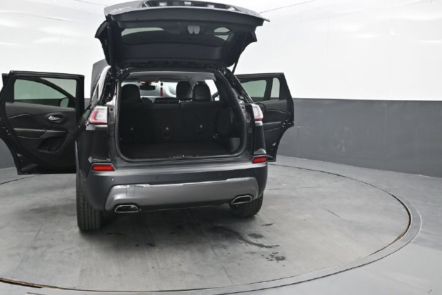 Used 2019 Jeep Cherokee Limited AWD/4WD image 40