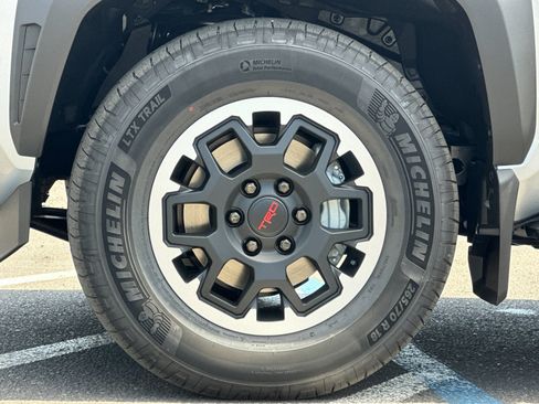 New 2026 Toyota 4Runner TRD Off-Road Premium AWD/4WD image 32