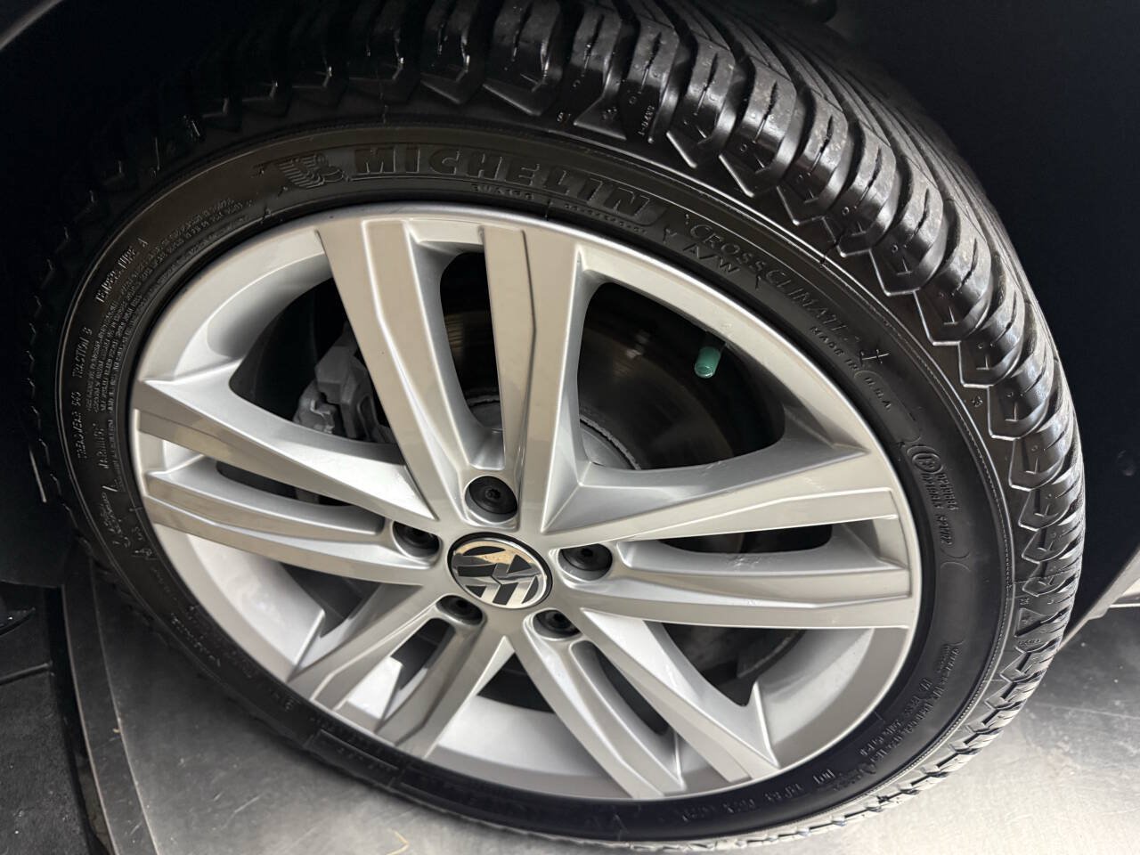 Used 2017 Volkswagen Jetta SEL Premium FWD image 30