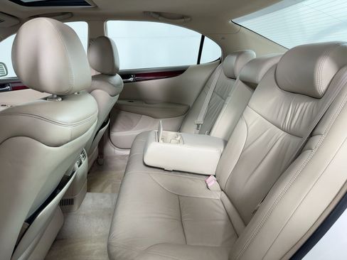 Used 2004 Lexus ES 330 image 12