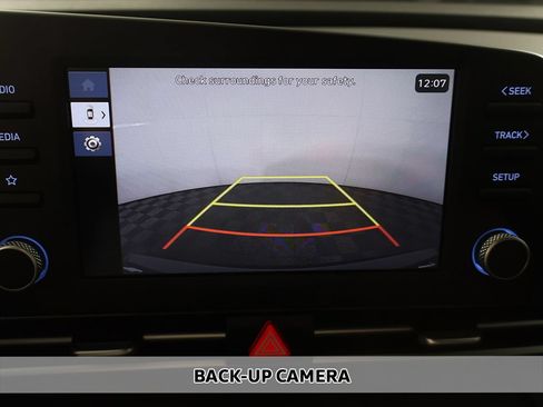 Used 2026 Hyundai Elantra SE w/ Cargo Package FWD image 5