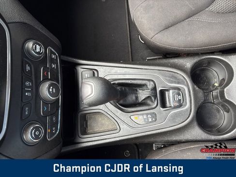 Used 2021 Jeep Cherokee Latitude image 28