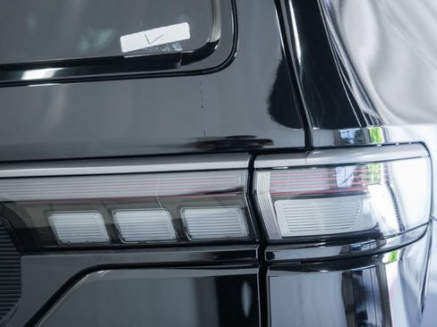 New 2026 Jeep Grand Wagoneer L Limited AWD/4WD image 6