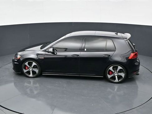 Used 2016 Volkswagen Golf 4-Door image 29