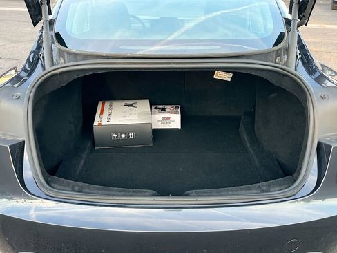 Used 2025 Tesla Model 3 image 25