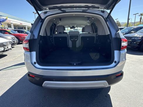 Used 2025 Honda Pilot EX-L image 16