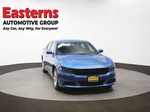 Used 2021 Dodge Charger SXT w/ Leather Interior Group image 52