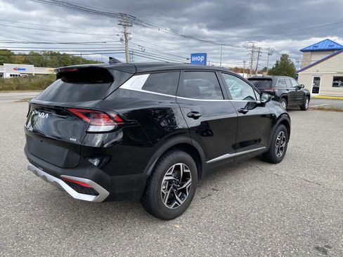 Used 2024 Kia Sportage LX image 3