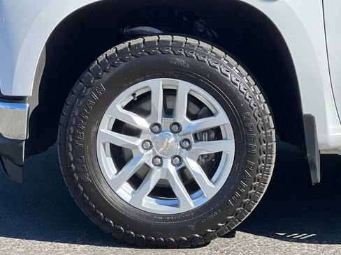 Used 2020 Chevrolet Silverado 1500 LT w/ All-Star Edition image 24