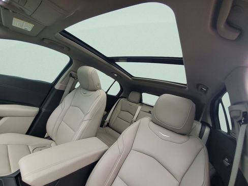 Used 2021 Cadillac XT4 Premium Luxury w/ Driver Awareness Package FWD image 18