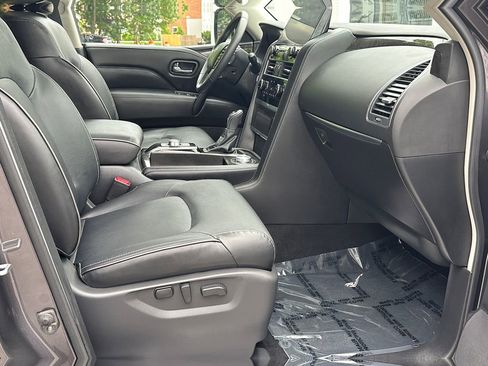 Used 2024 INFINITI QX80 Luxe AWD/4WD image 9