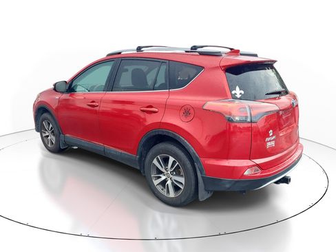 Used 2017 Toyota RAV4 XLE FWD image 6