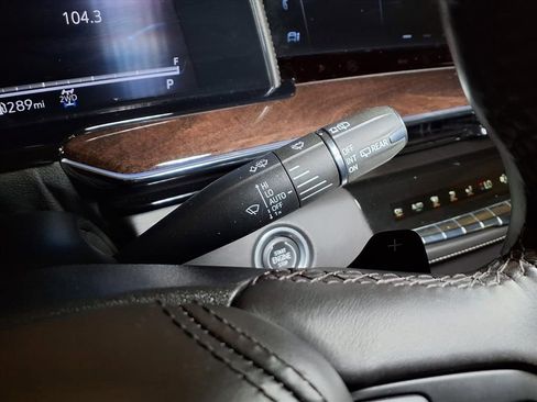 Certified 2023 Cadillac Escalade Premium Luxury Platinum AWD/4WD image 5